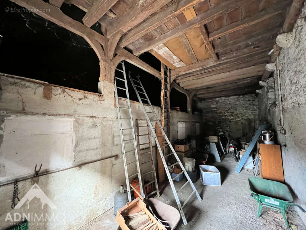 Maison à CHALLEX