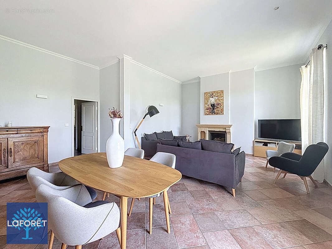 Appartement à SAINTE-FOY-LES-LYON