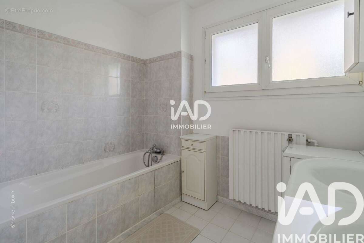 Photo 9 - Appartement à SAINT-MAUR-DES-FOSSES