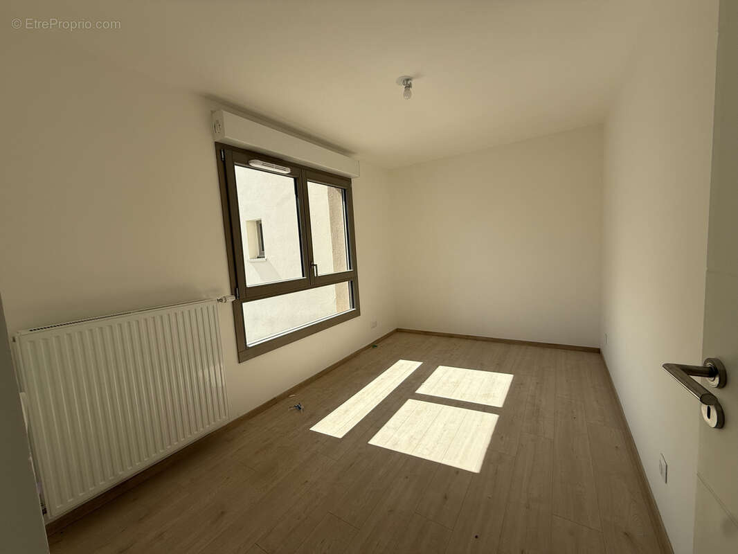 T4 - Passage de Flore - photo 3