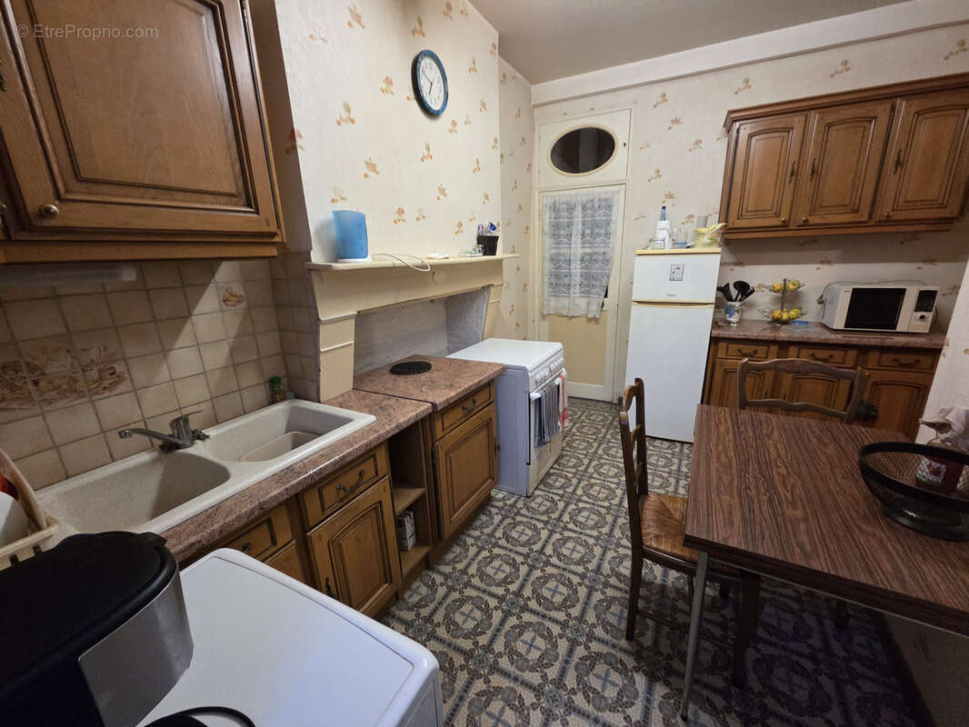 Maison à MAUBERT-FONTAINE