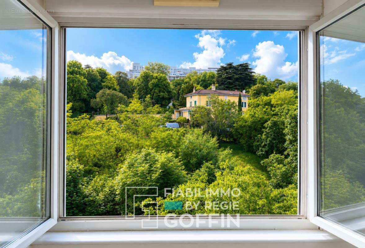 Appartement à LYON-9E