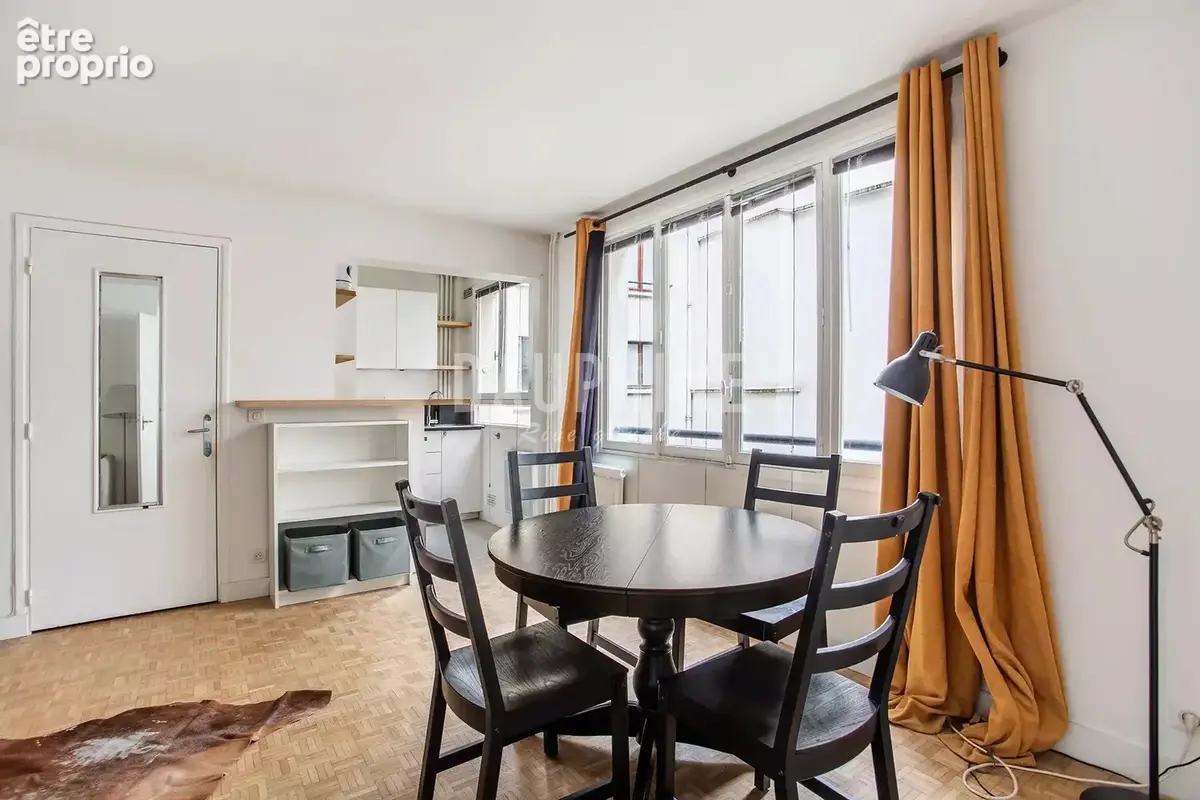Appartement à PARIS-4E