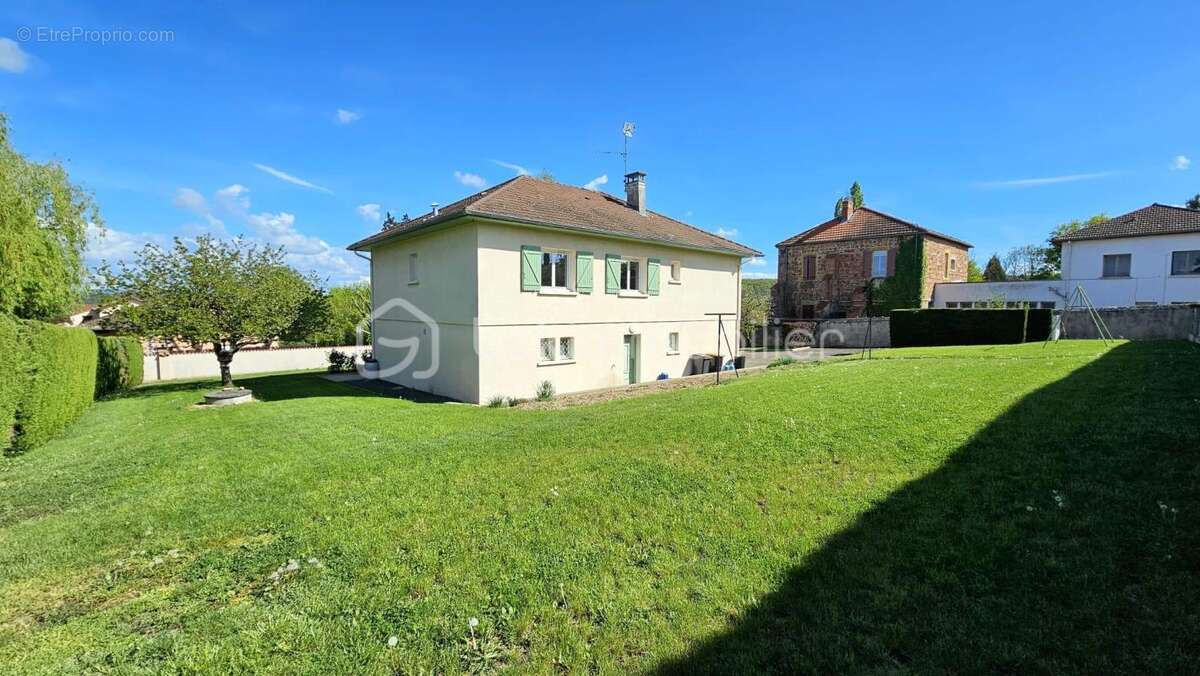 Maison à PARIGNY