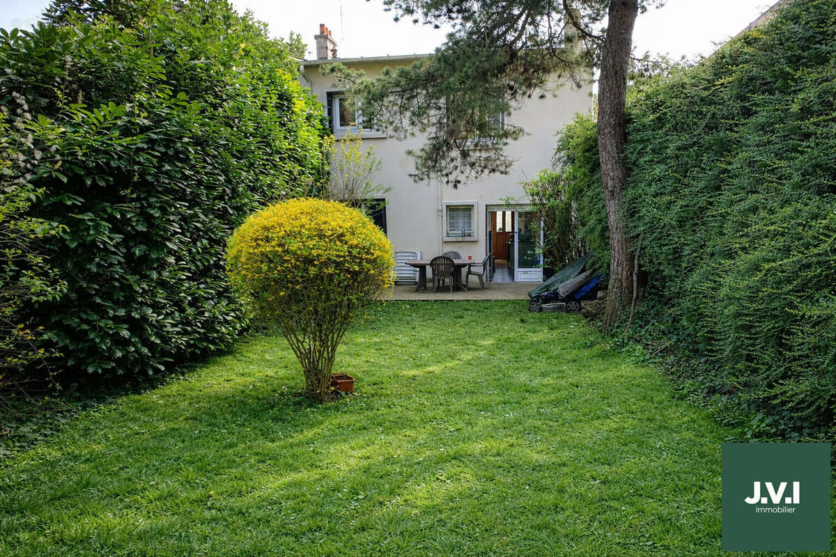 Maison à MONTMORENCY