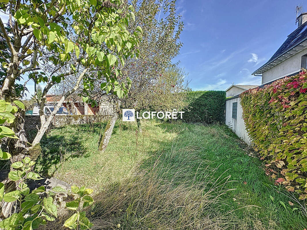 Maison à MUR-DE-BARREZ