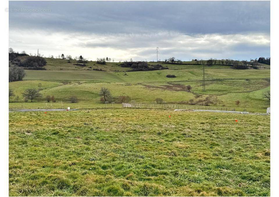 Terrain à AURILLAC