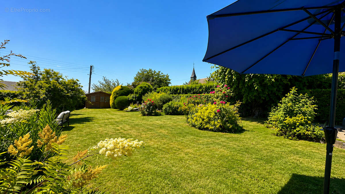 Superbe longère de caractère rénovée - vie de plain-pied -véranda et jardin paysagé sans vis-à-vis - photo 13