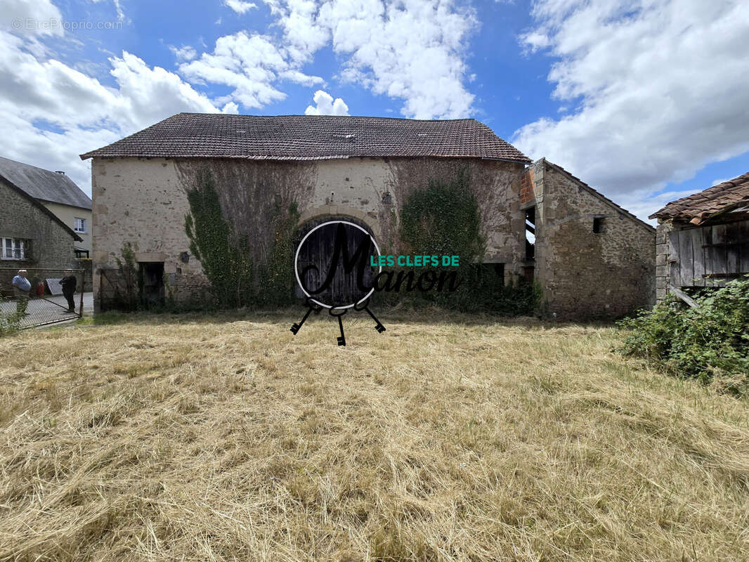 Ensemble immobilier en pierres à fort potentiel   Idéal projet de rénovation / Aménagement - photo 3
