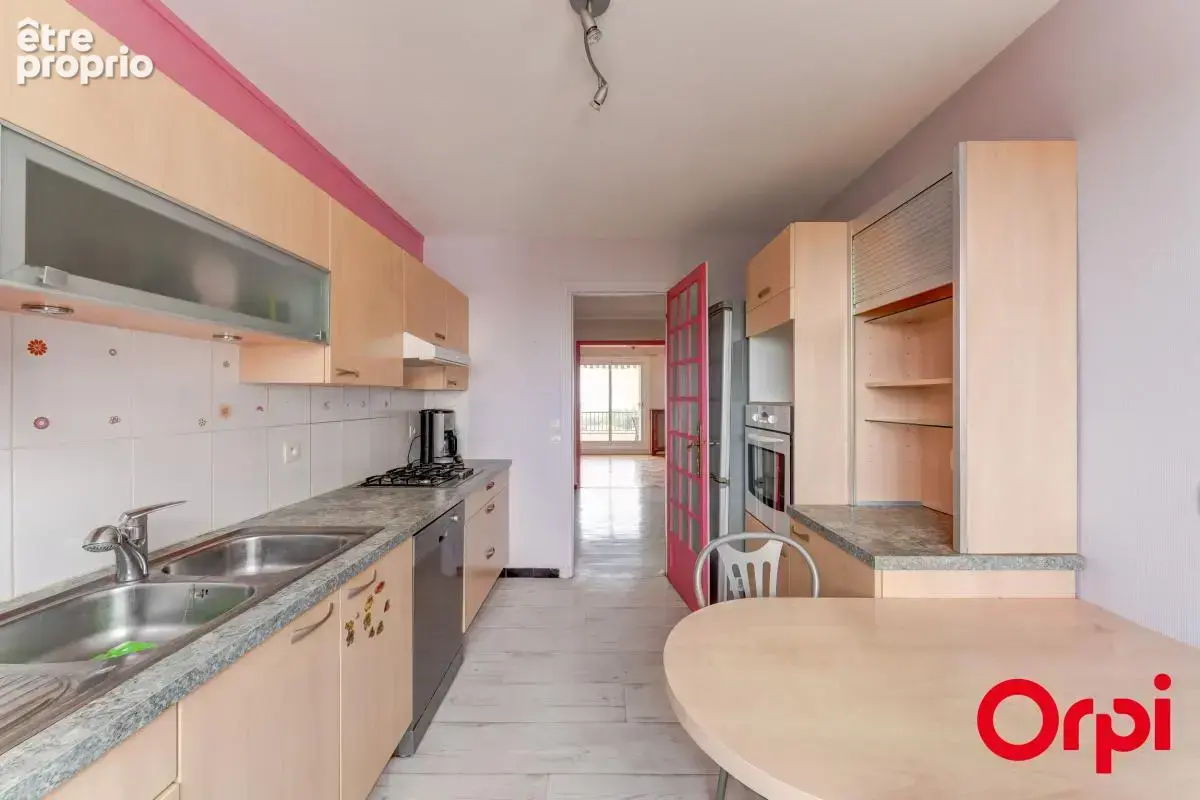 T3 de 96,63 m² - Vue dégagée - photo 7