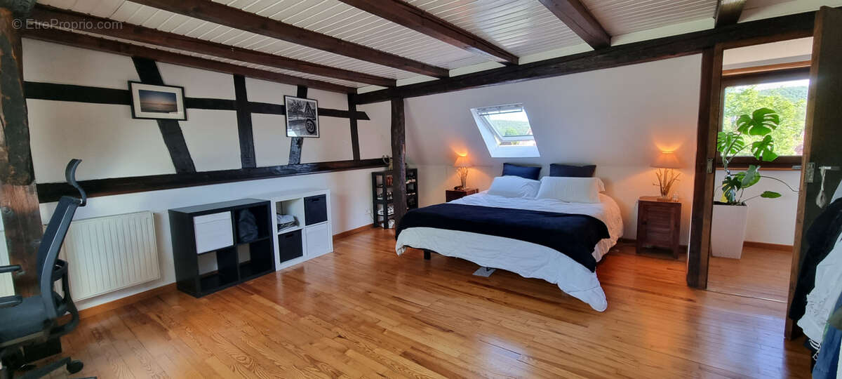 À vendre   Maison individuelle pleine de charme avec terrain et dépendances - photo 6