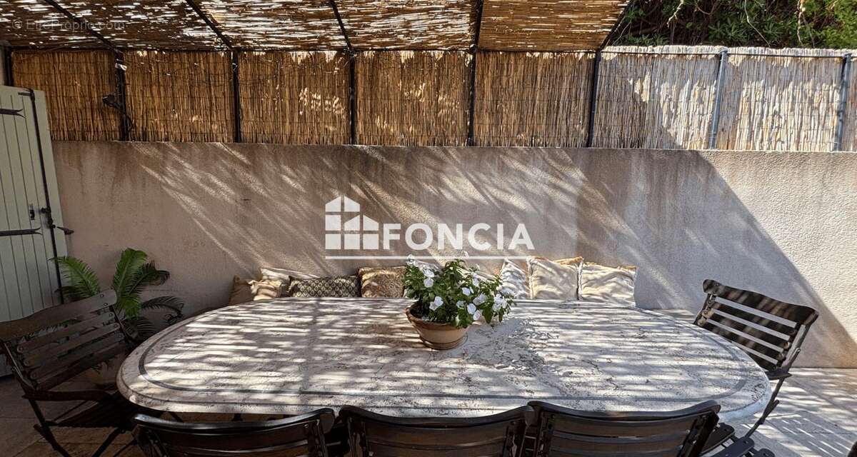 Maison à BORMES-LES-MIMOSAS