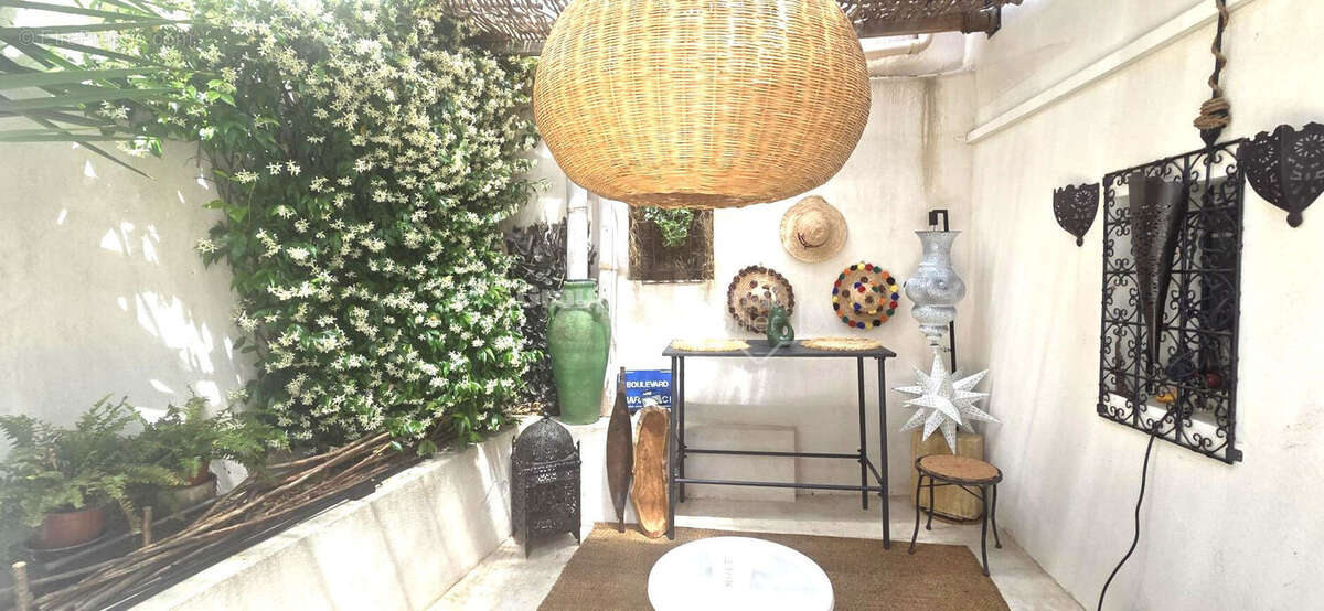 Appartement à LE ROVE