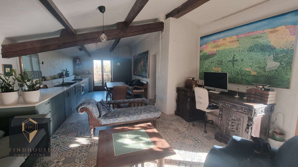Maison à POUY-DE-TOUGES