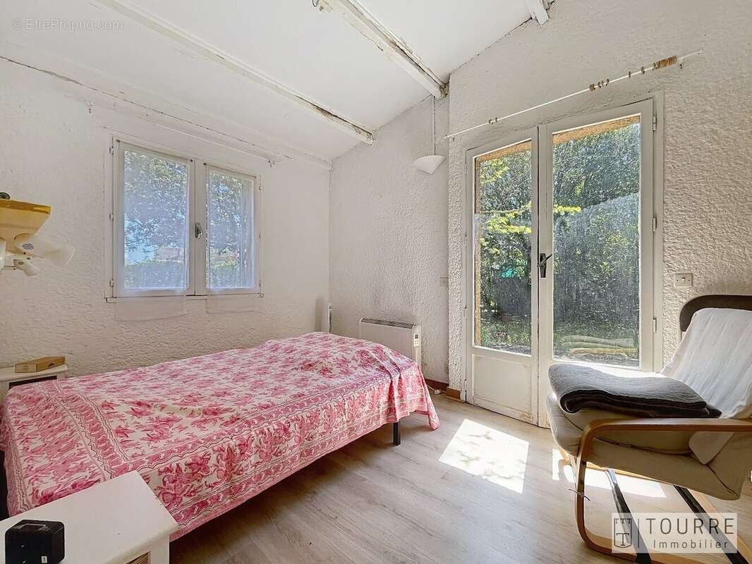 Maison à MEJANNES-LE-CLAP