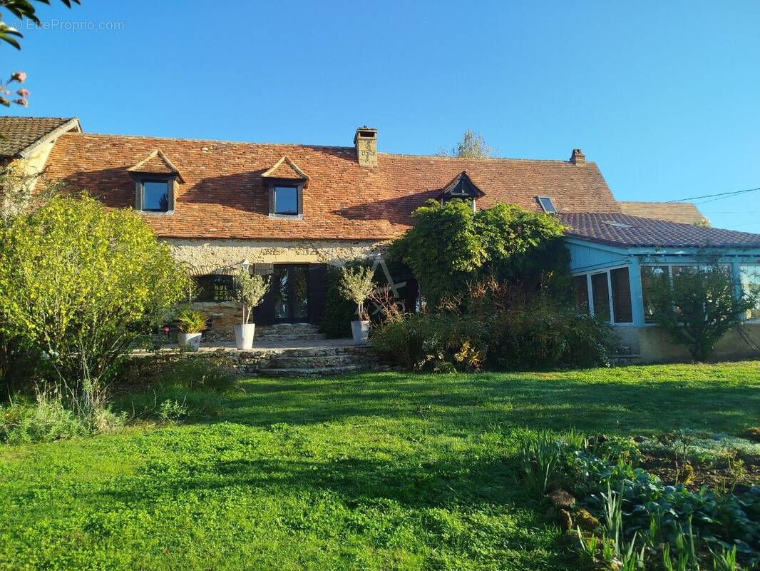 Maison à COUX-ET-BIGAROQUE
