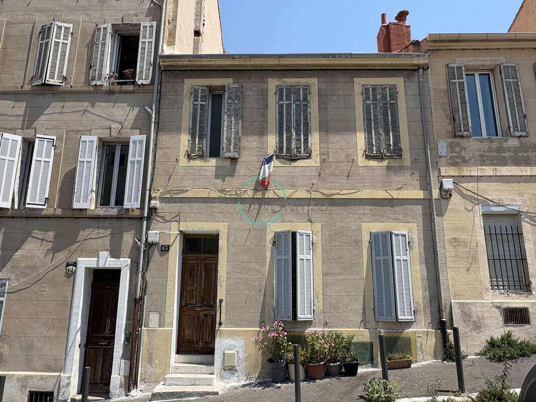 Appartement à MARSEILLE-7E