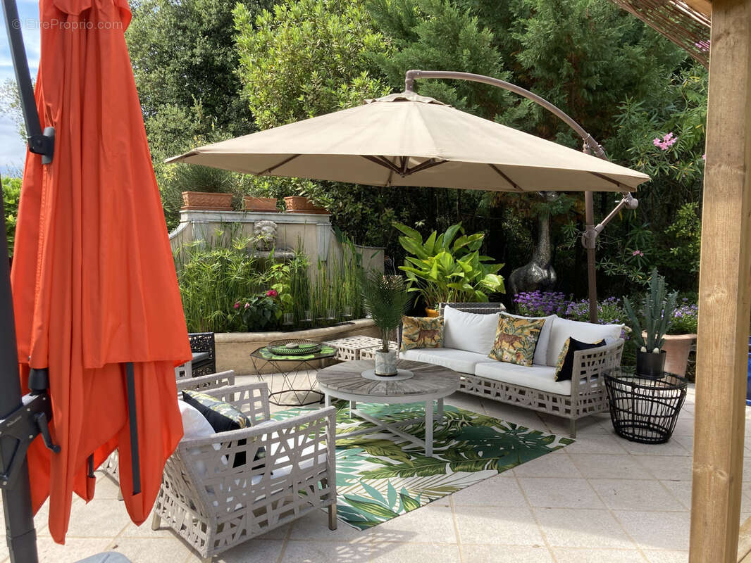 Maison à ROQUEFORT-LES-PINS