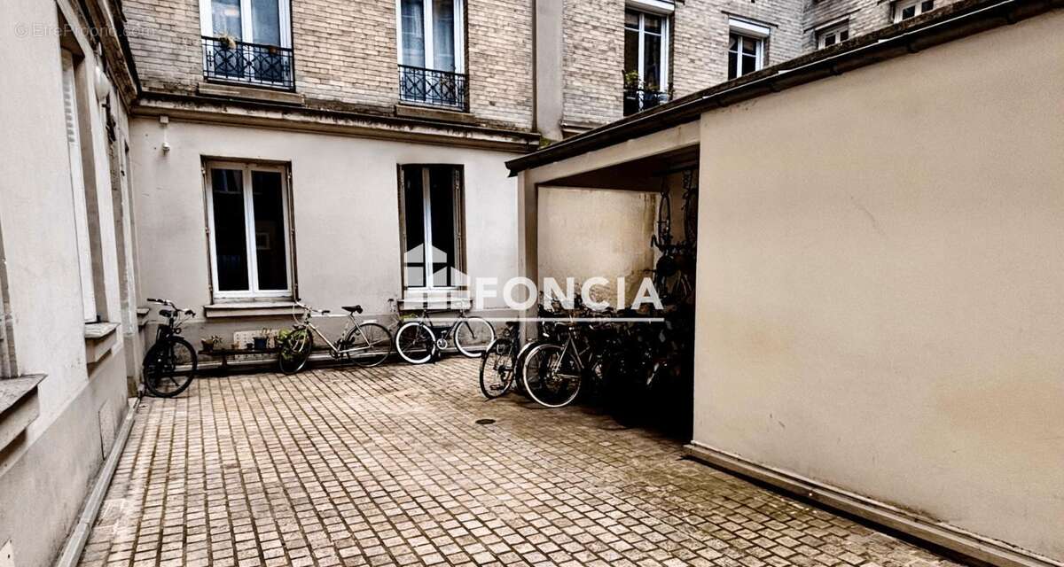 Appartement à PARIS-19E