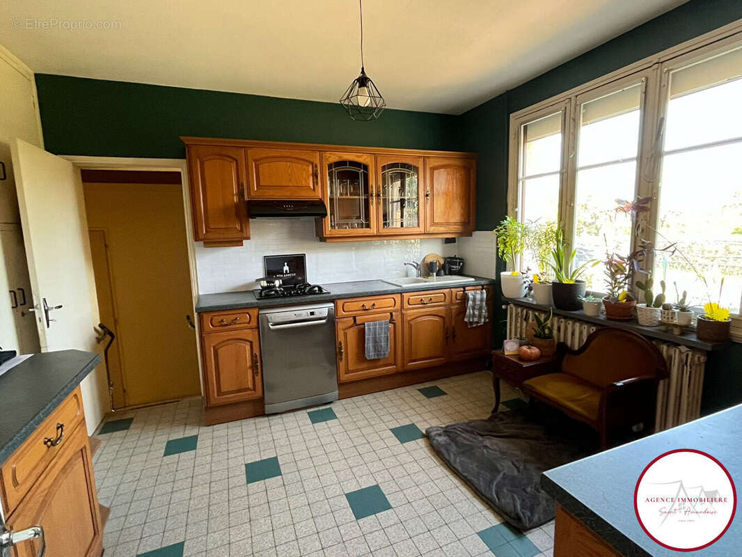 Maison à CHARENTON-DU-CHER