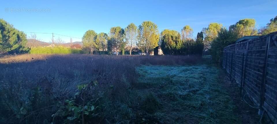 Terrain à BARJAC