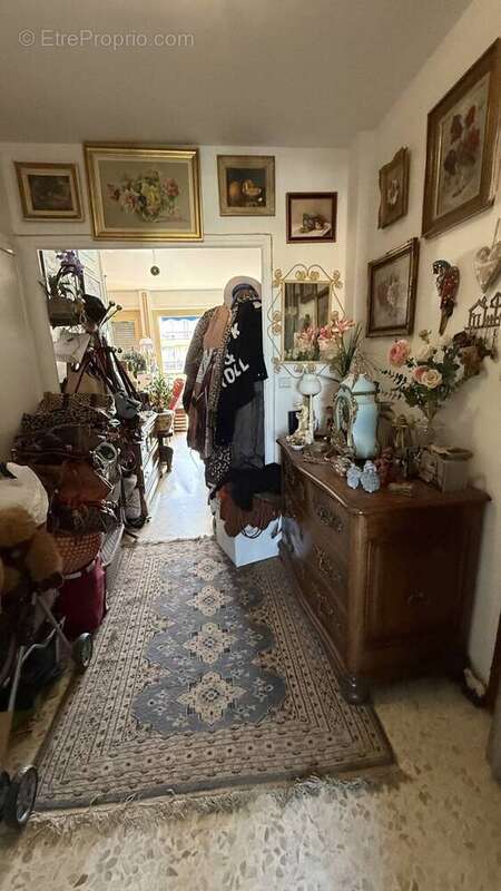 Appartement à HYERES