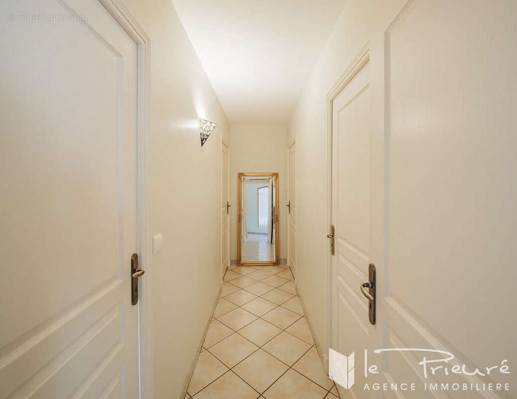 Maison à LESCURE-D'ALBIGEOIS