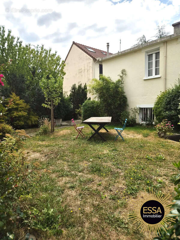 Maison à VIROFLAY