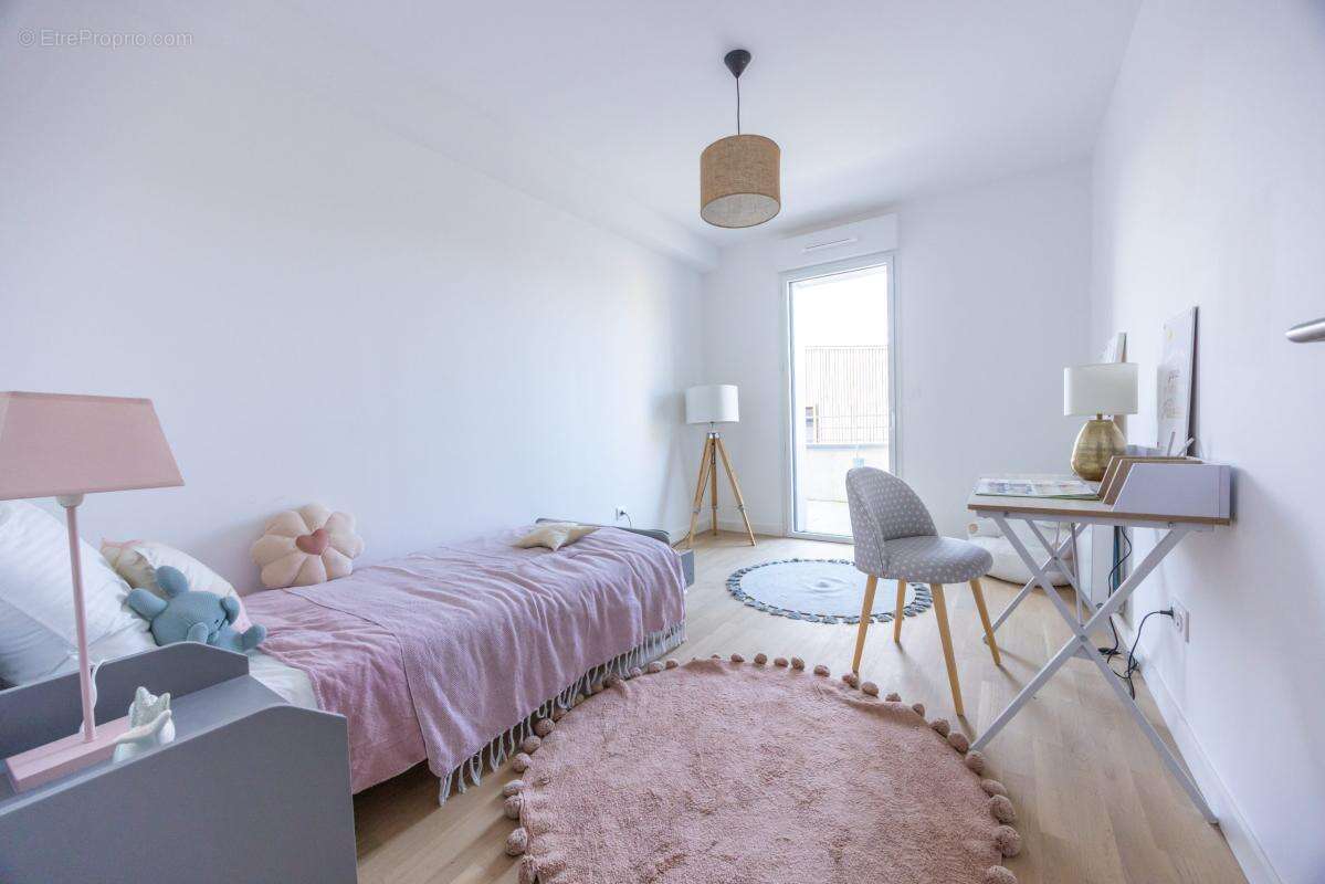 Appartement T4 avec terrasse - photo 11