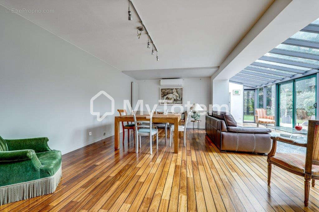 Maison à SAINT-LEU-LA-FORET