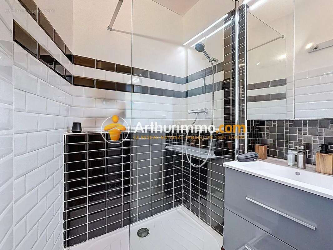 Appartement à BOURGOIN-JALLIEU