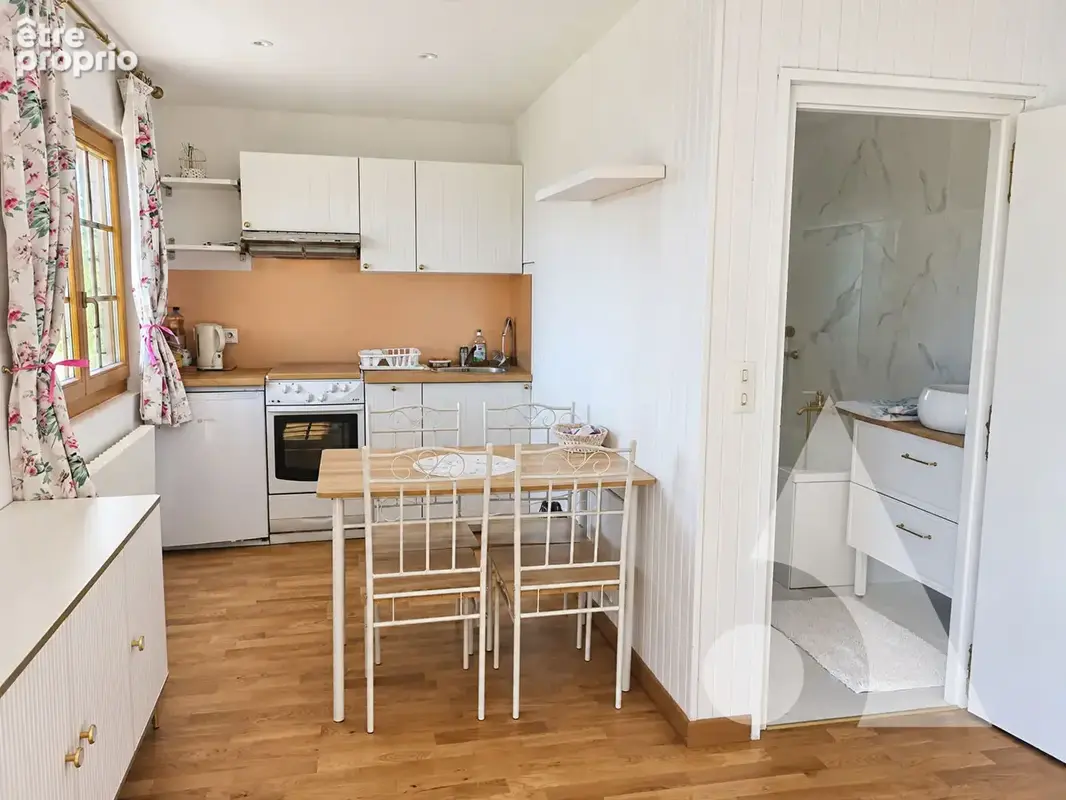 Chalet Coup de Coeur sur les Hauteurs de Divonne-les-Bains - photo 10