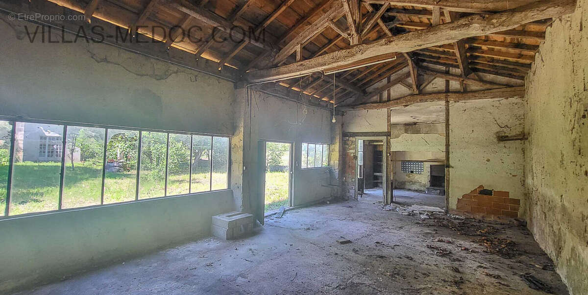 Maison à COUQUEQUES