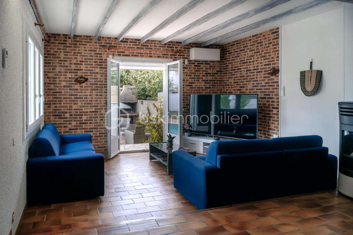 Maison à CUXAC-D&#039;AUDE