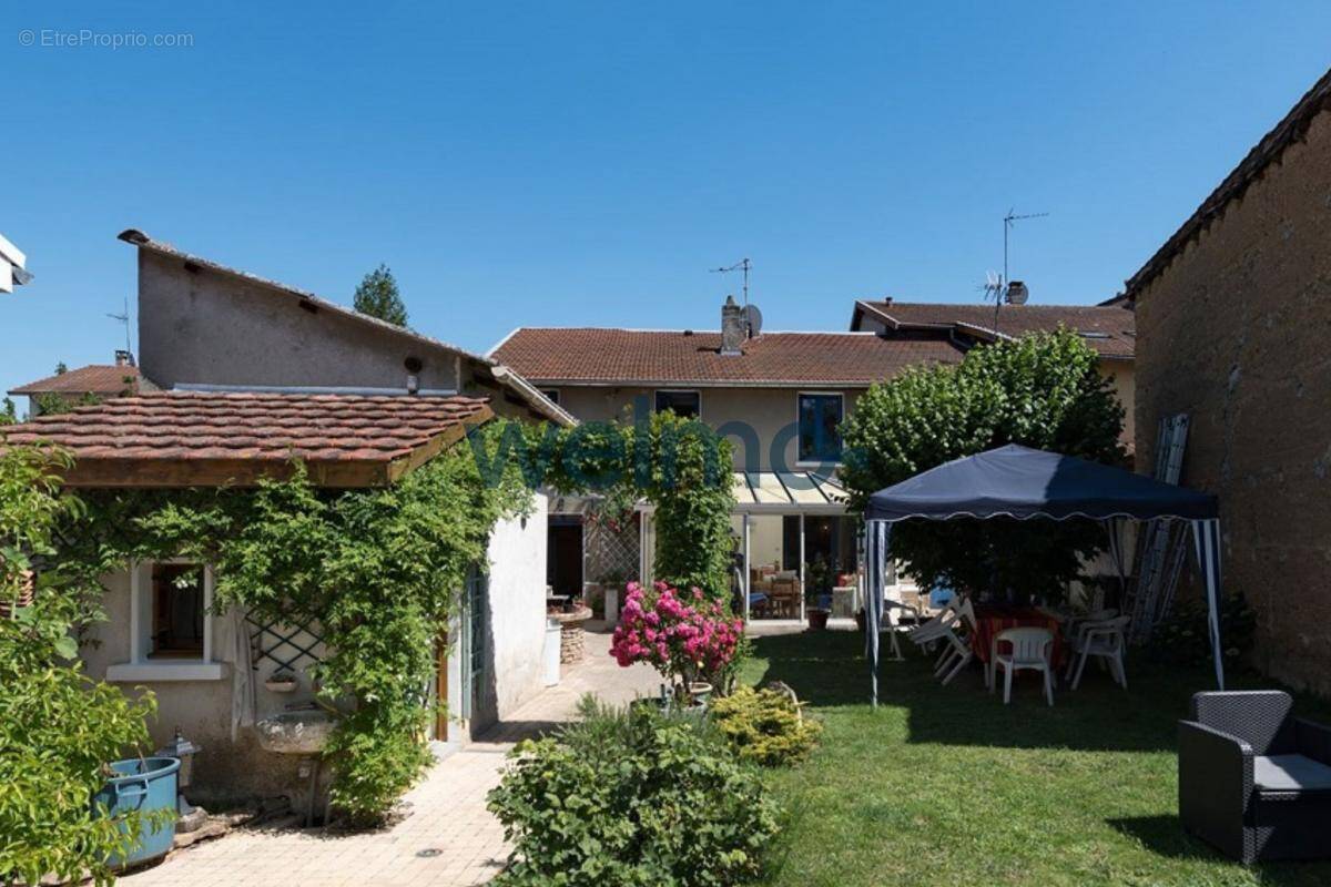 Maison à SAINT-PRIEST