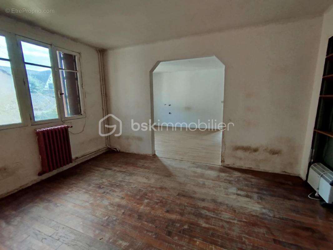 Maison à COMBS-LA-VILLE