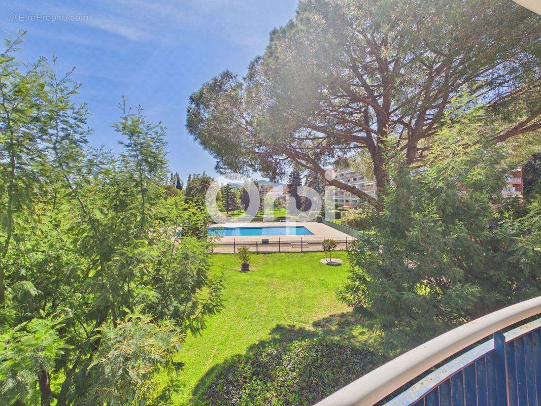 Appartement à MANDELIEU-LA-NAPOULE