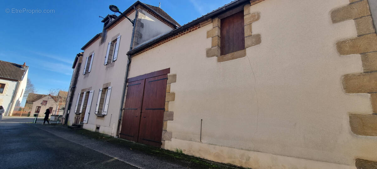 Maison à CRESSANGES