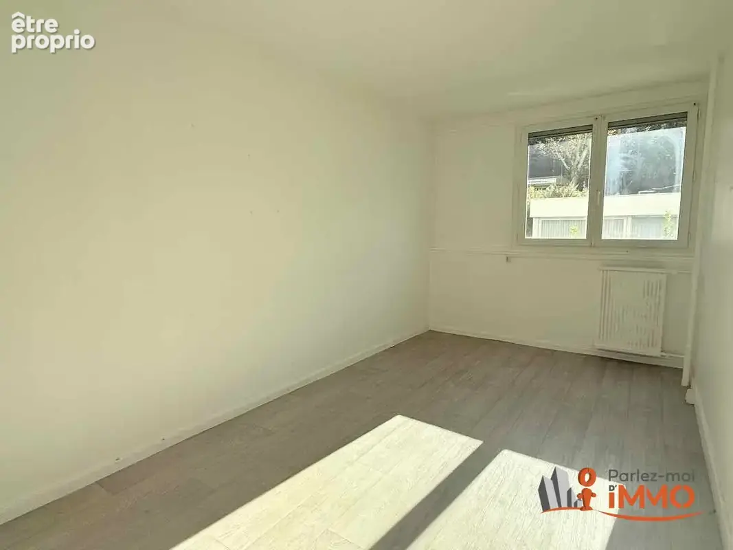Appartement 4 pièces 81 m² à vendre à Saint-Etienne (42100) - photo 5
