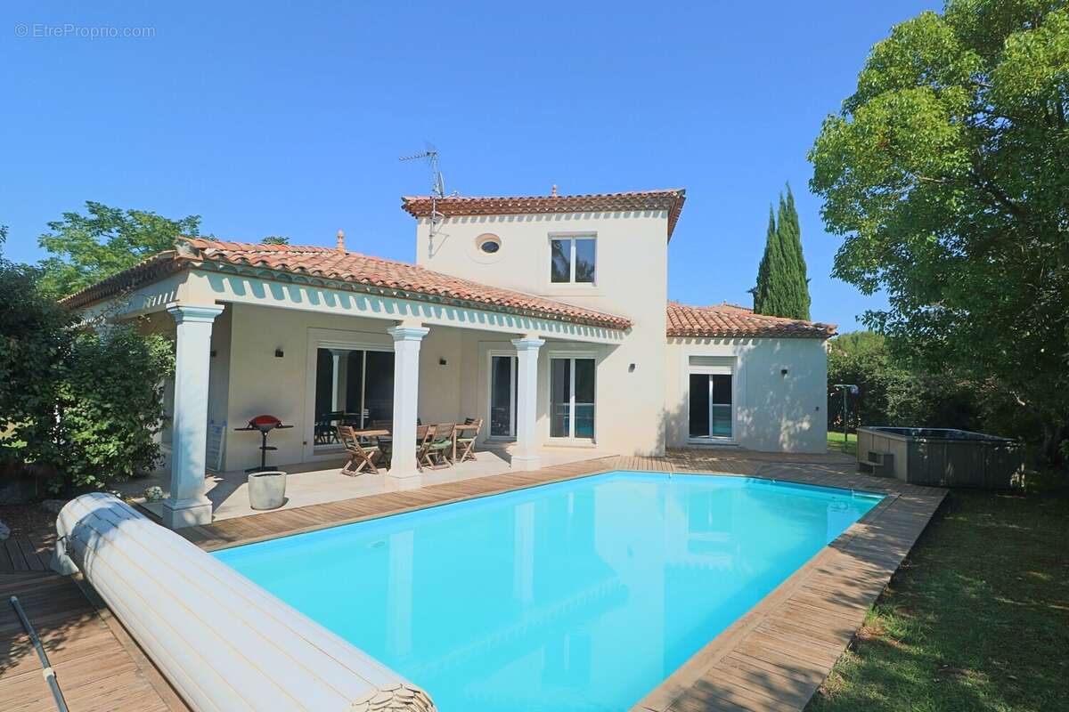 Maison à BEZIERS