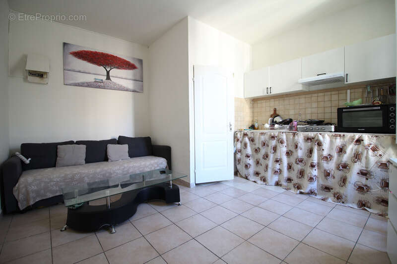 Appartement à MARSEILLE-6E