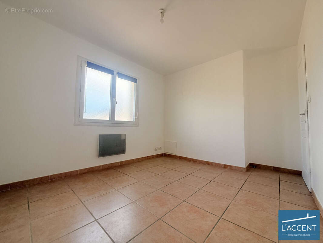 Chambre 1 - Maison à AIMARGUES