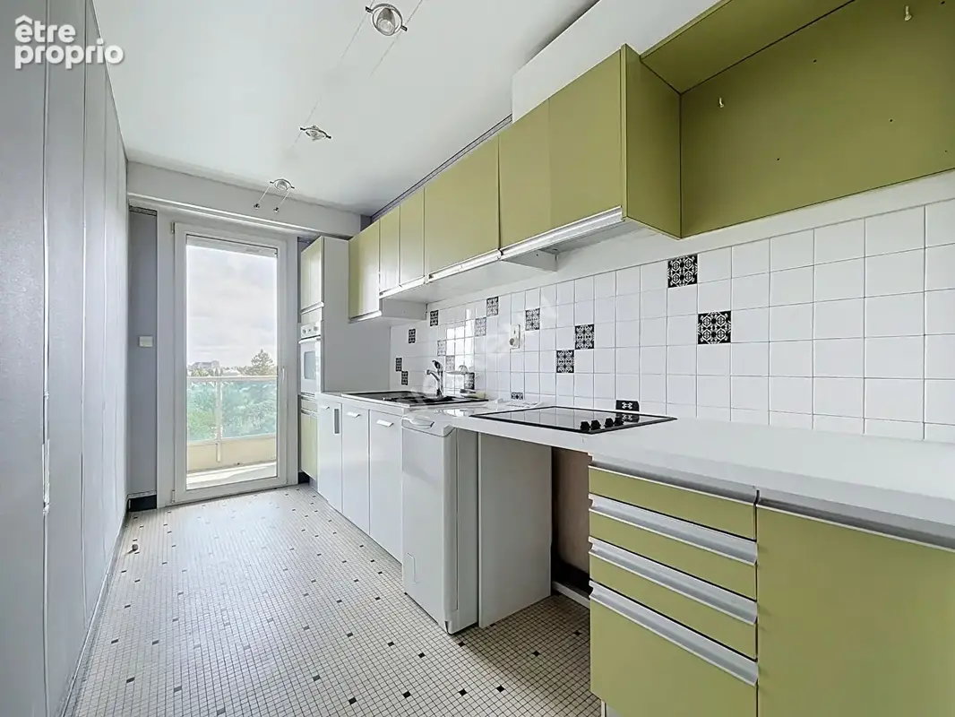 Nantes Rond-Point de Rennes - Appartement T3 de 78m2 / magnifique vue / traversant / 2 terrasses / garage et cave / - photo 4