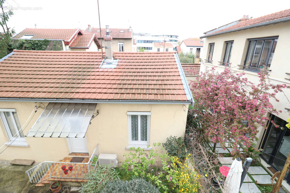 Appartement à LYON-8E