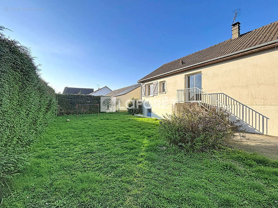 Maison à MESSEI