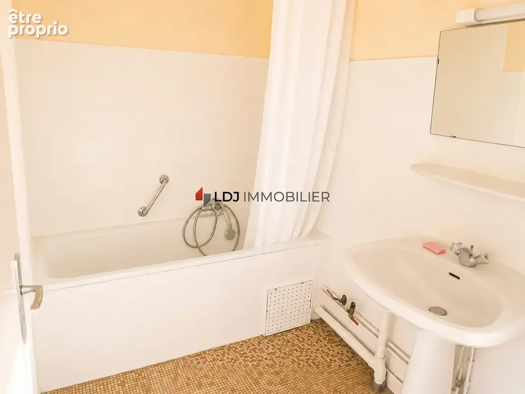 Appartement 54 m² à Amelie-Les-Bains-Palalda  - photo 8