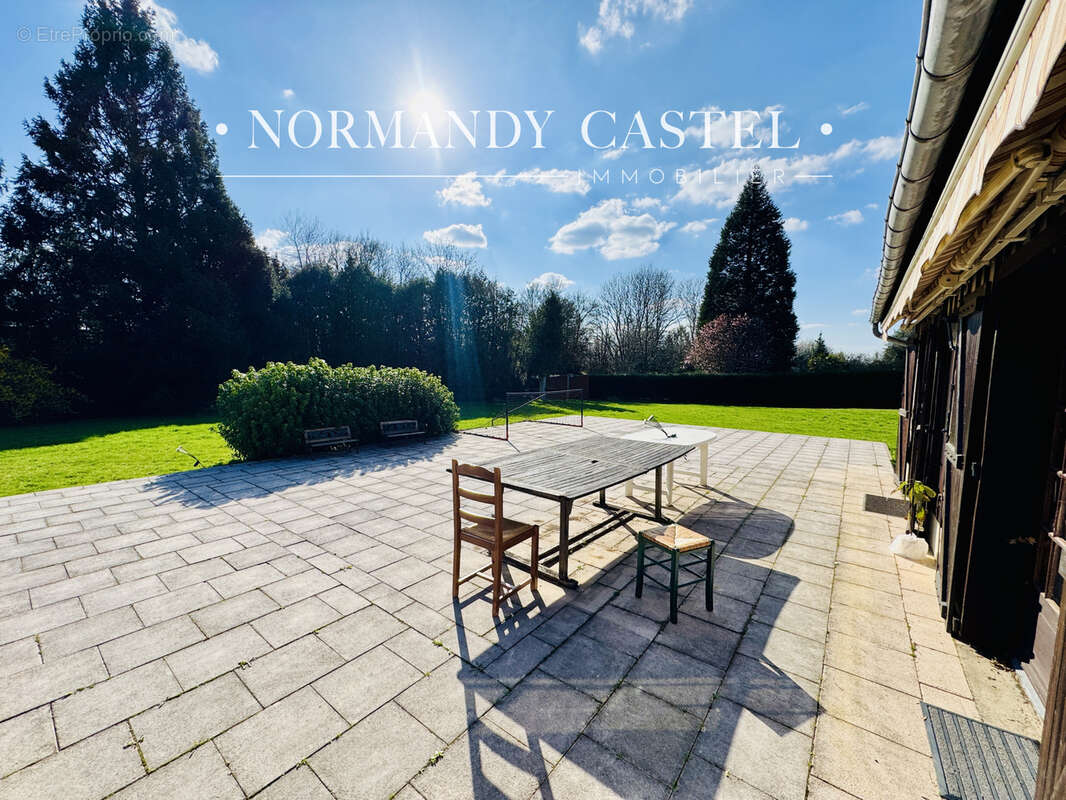 Maison à SAINT-PHILBERT-DES-CHAMPS