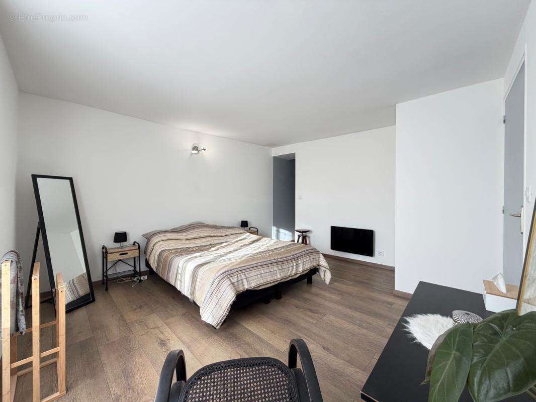 Maison familiale 158 m² + 50 m² aménageables - 4 chambres - Centre Le Lude - photo 9