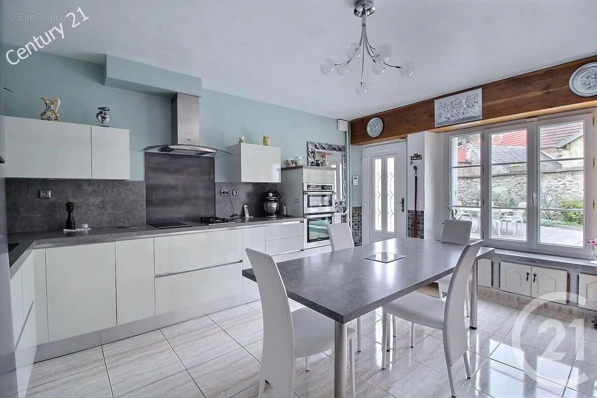 Maison à CHATEAU-THIERRY