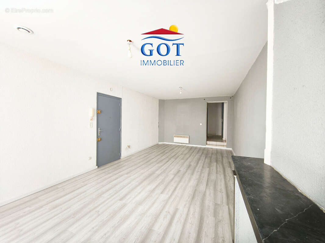 Appartement à SAINT-LAURENT-DE-LA-SALANQUE